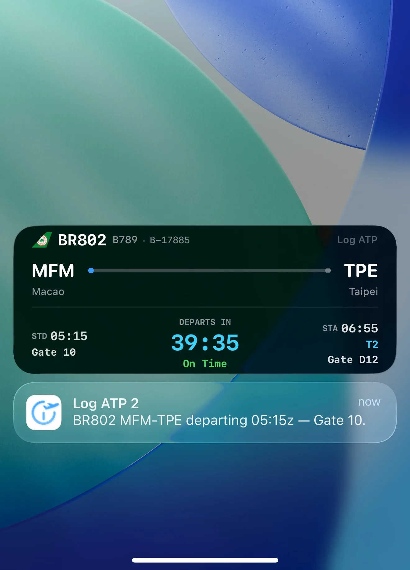 Advanced Live Activity showing gate, terminal, and flight progress